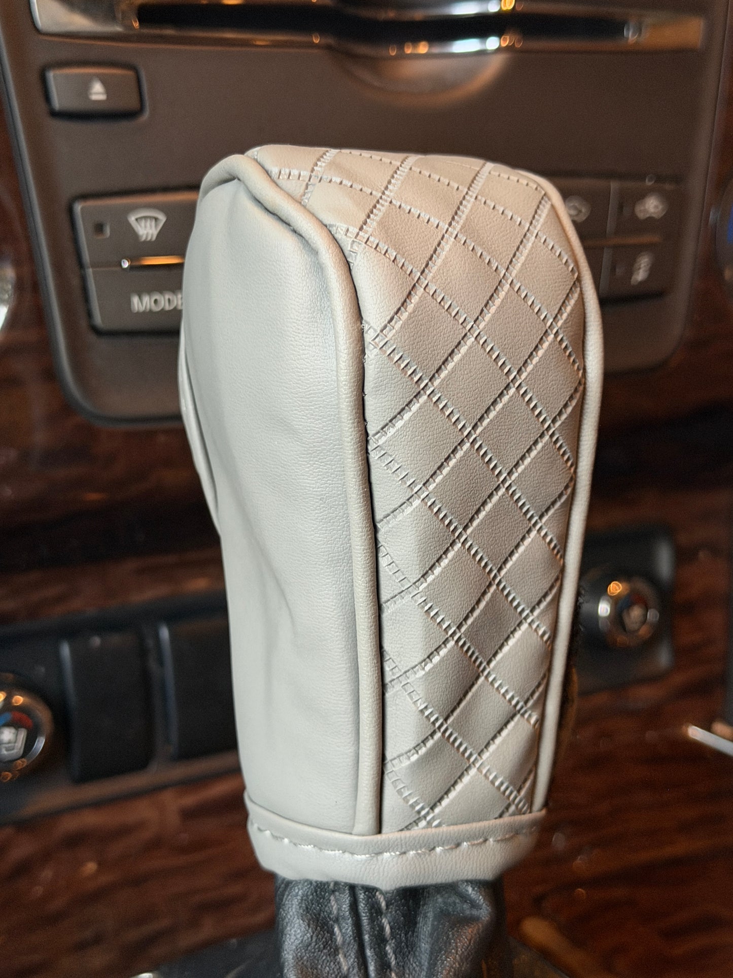 تلبيسه للقير